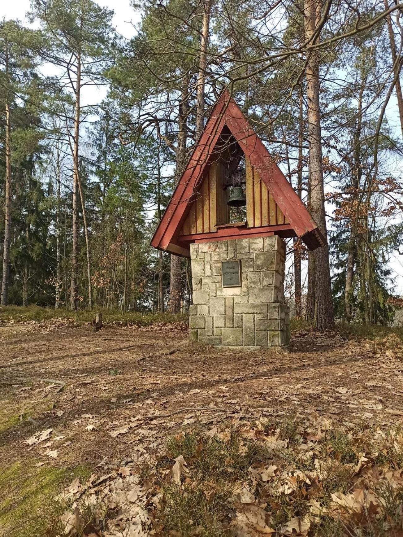 Chaty V Ceskem Raji U Prachovskych Skal - Mala Chata Pro 4 - Velka Chata Pro Az 7 Osob - Ubytovani V Soukromi Jicin Exterior photo